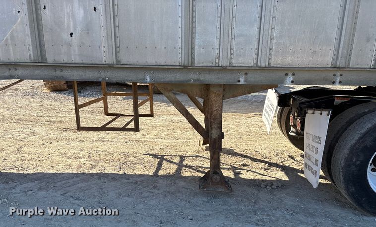 image for item ED2347 1973 Fruehauf dry van trailer