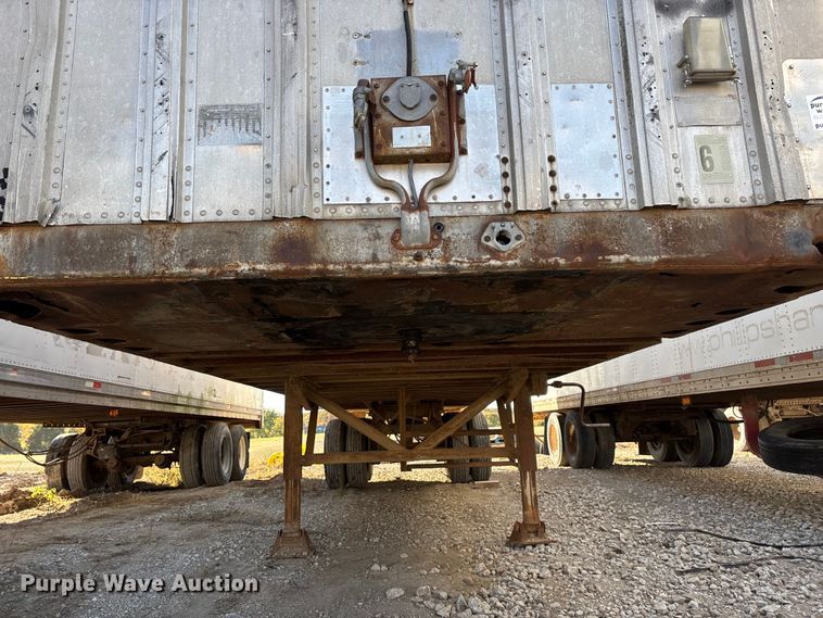 image for item ED2347 1973 Fruehauf dry van trailer