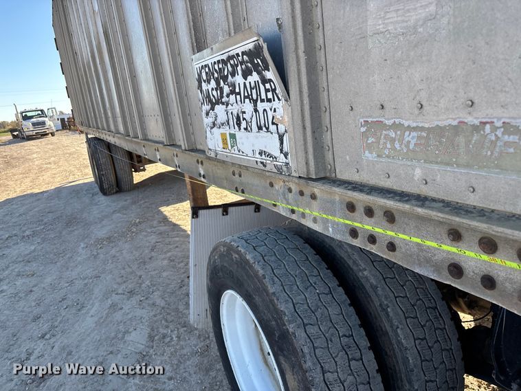 image for item ED2347 1973 Fruehauf dry van trailer