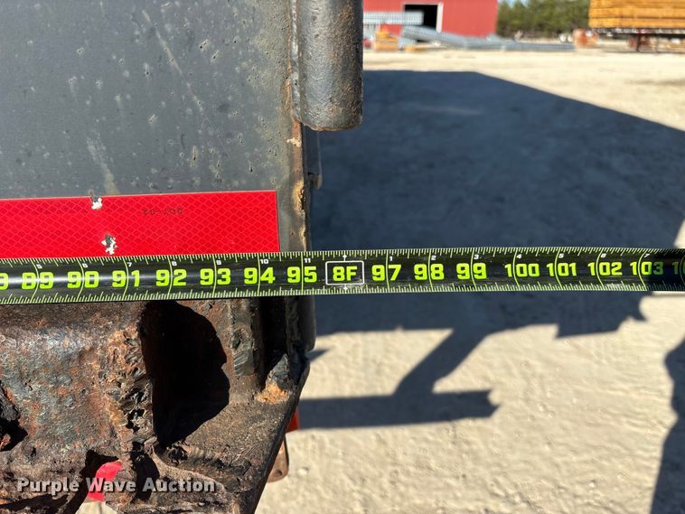 image for item ED2347 1973 Fruehauf dry van trailer