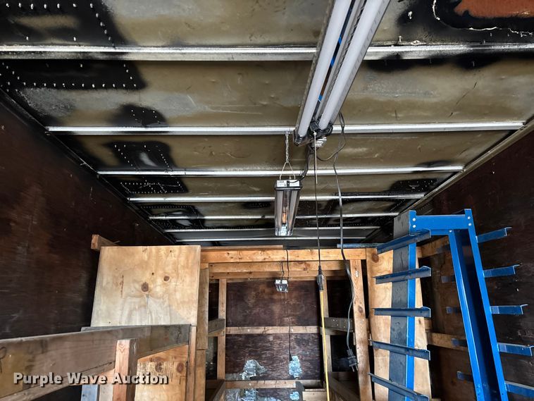 image for item ED2347 1973 Fruehauf dry van trailer