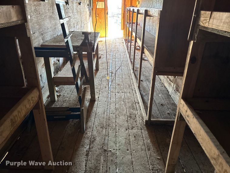 image for item ED2347 1973 Fruehauf dry van trailer