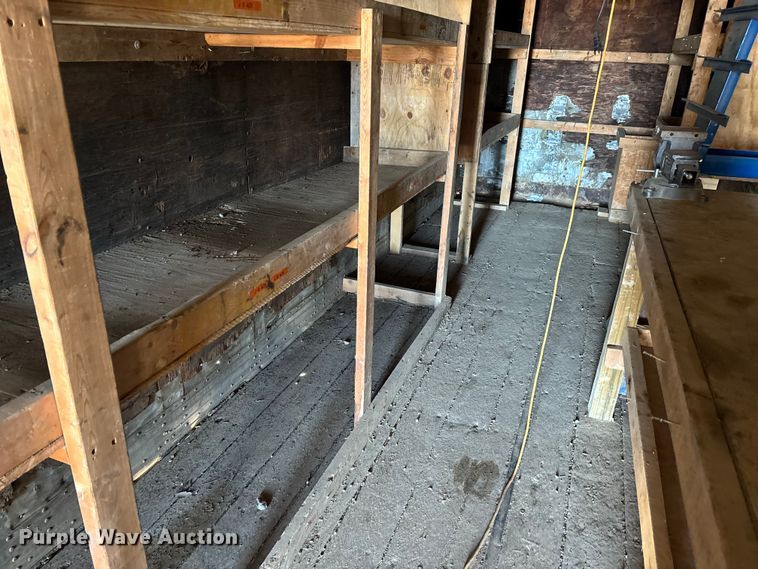 image for item ED2347 1973 Fruehauf dry van trailer