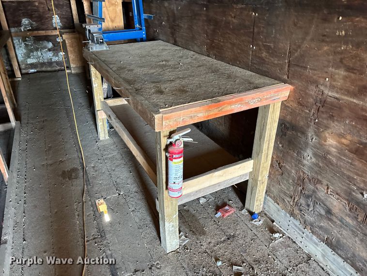 image for item ED2347 1973 Fruehauf dry van trailer