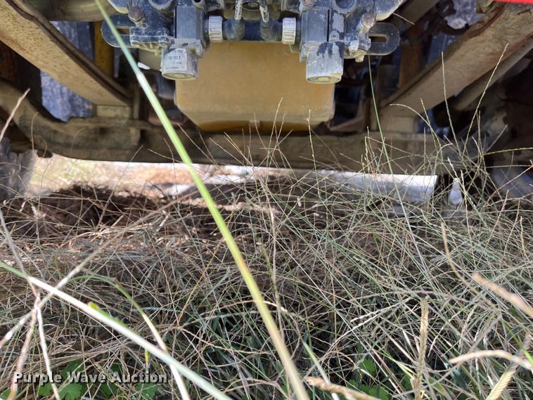 image for item ED2359 2004 Freightliner Columbia semi truck