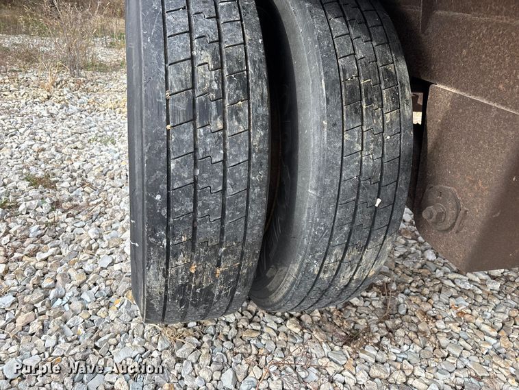 image for item ED2370 2006 Great Dane dry van trailer