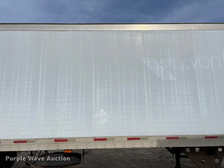 image for item ED2374 2000 Utility dry van trailer
