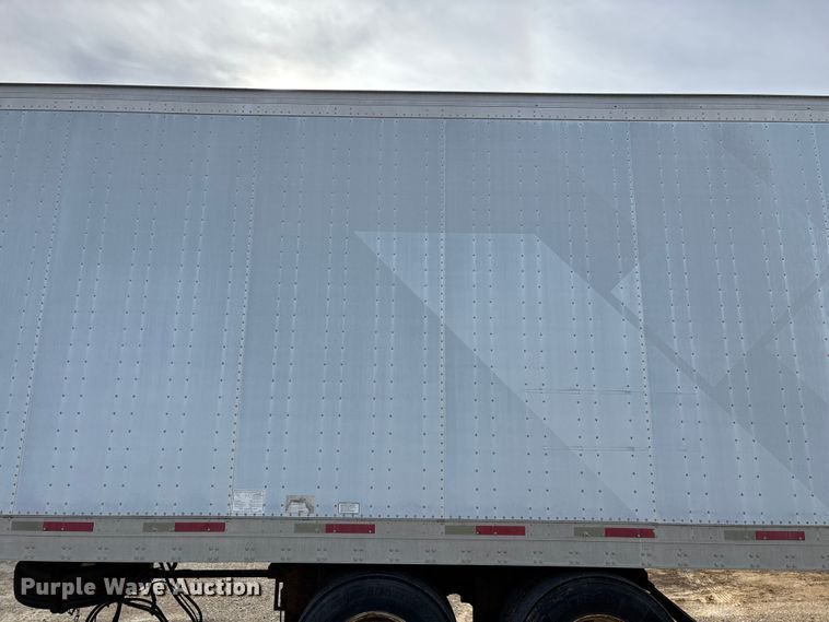 image for item ED2374 2000 Utility dry van trailer