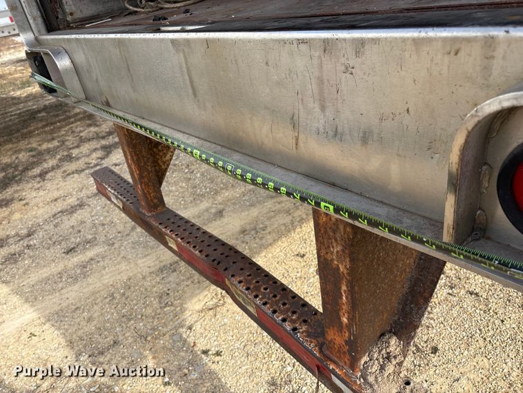 image for item ED2374 2000 Utility dry van trailer