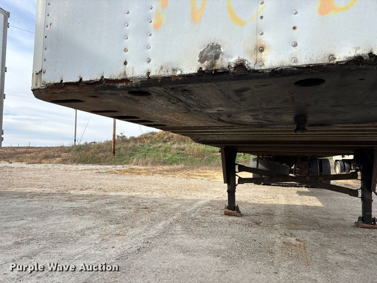 image for item ED2374 2000 Utility dry van trailer