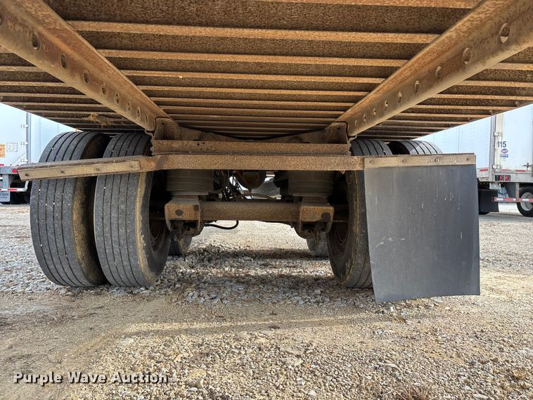 image for item ED2374 2000 Utility dry van trailer