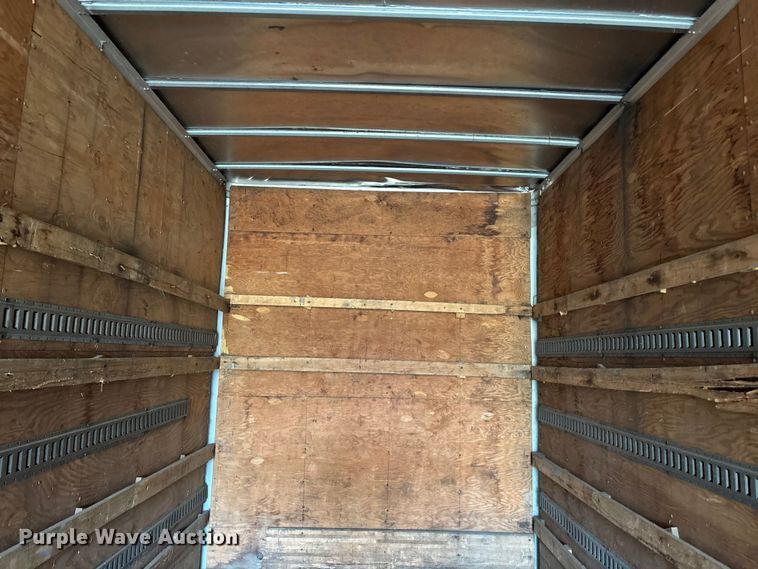 image for item ED2374 2000 Utility dry van trailer