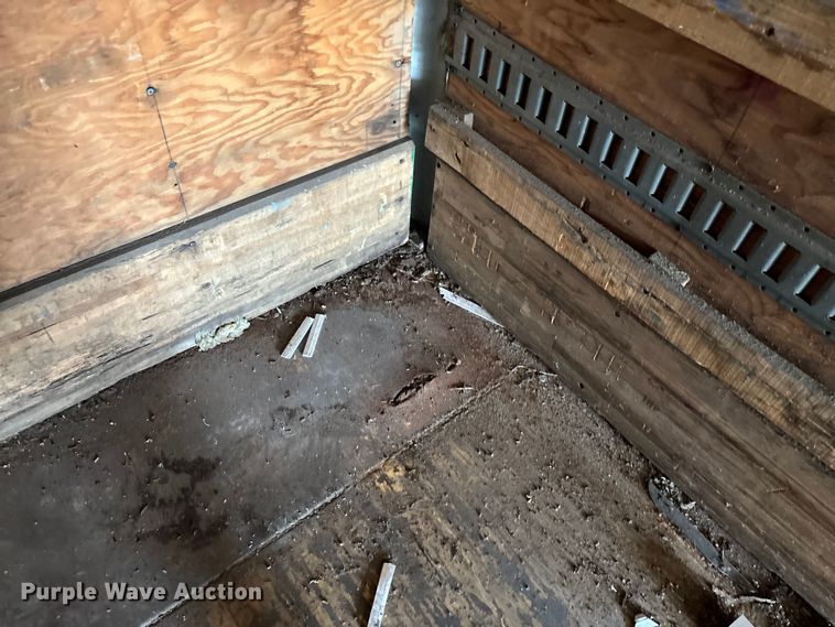 image for item ED2374 2000 Utility dry van trailer