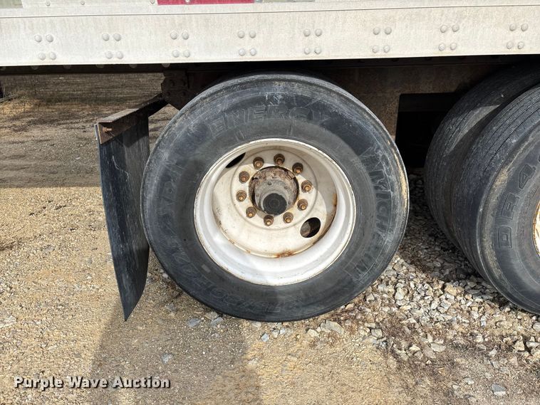 image for item ED2374 2000 Utility dry van trailer