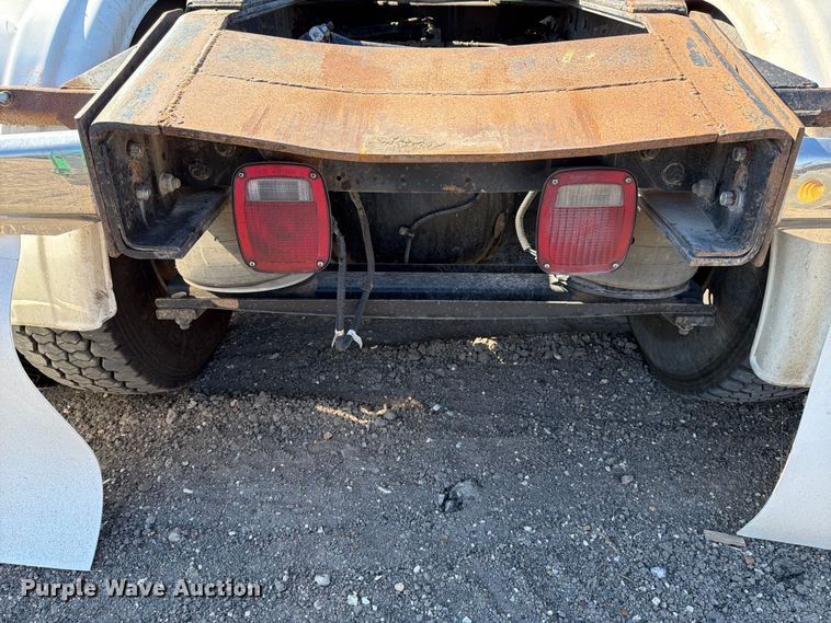 image for item ED4994 2013 Freightliner Coronado semi truck