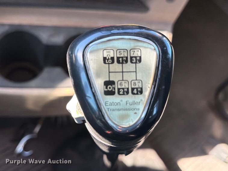 image for item ED4994 2013 Freightliner Coronado semi truck