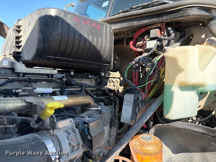 image for item ED4994 2013 Freightliner Coronado semi truck