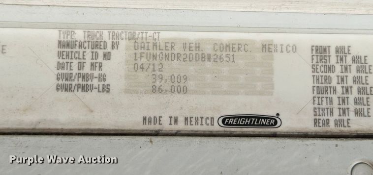 image for item ED4994 2013 Freightliner Coronado semi truck