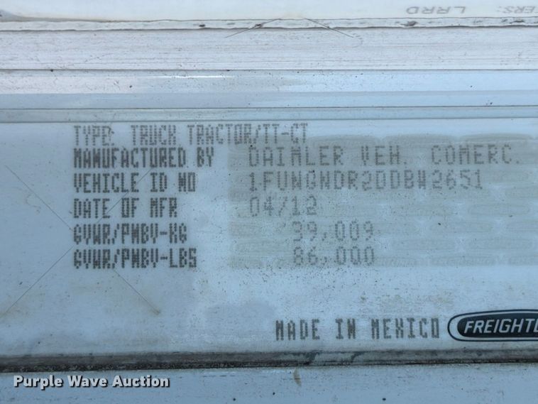 image for item ED4994 2013 Freightliner Coronado semi truck