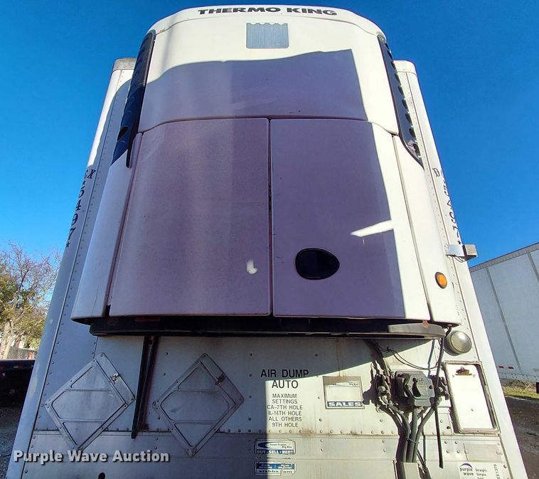 image for item EE1379 2009 Utility Trailer Manufacturer refrigerated van trailer