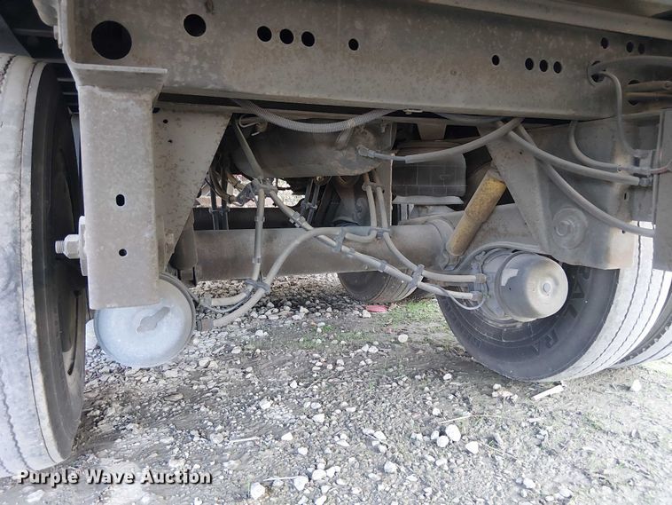 image for item EE1379 2009 Utility Trailer Manufacturer refrigerated van trailer