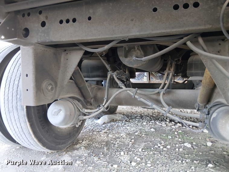 image for item EE1379 2009 Utility Trailer Manufacturer refrigerated van trailer