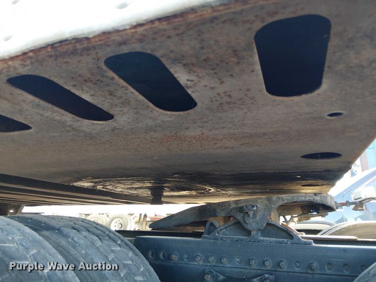 image for item EE1379 2009 Utility Trailer Manufacturer refrigerated van trailer