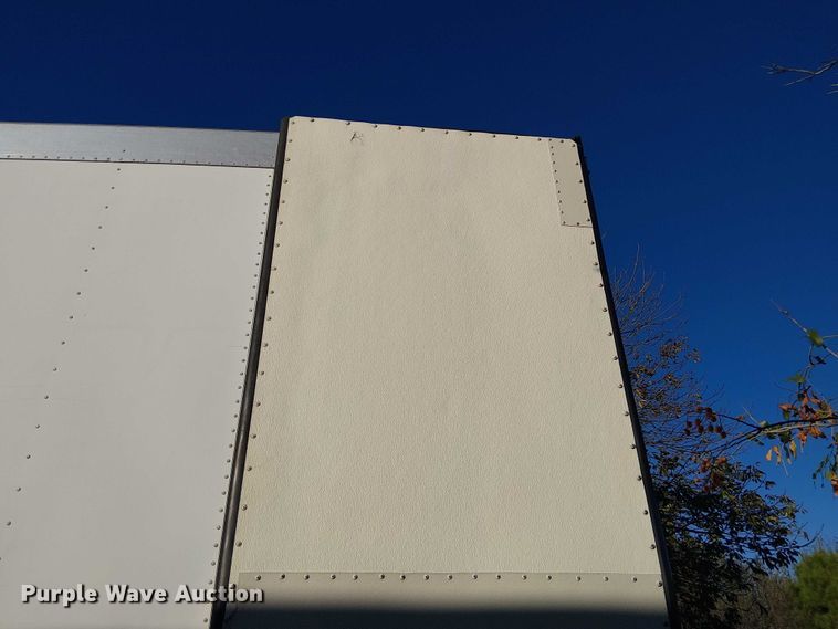 image for item EE1379 2009 Utility Trailer Manufacturer refrigerated van trailer