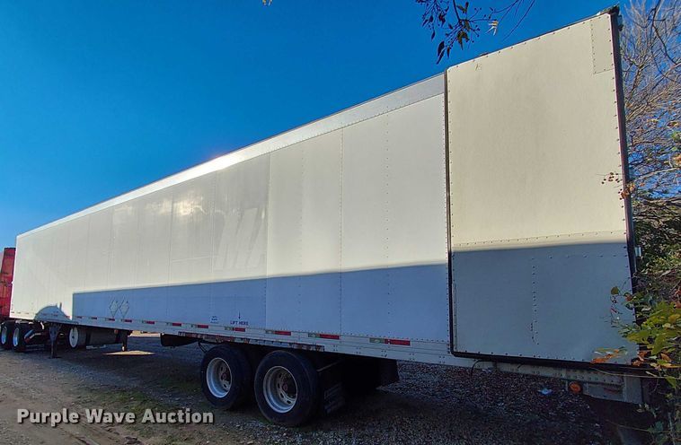 image for item EE1379 2009 Utility Trailer Manufacturer refrigerated van trailer