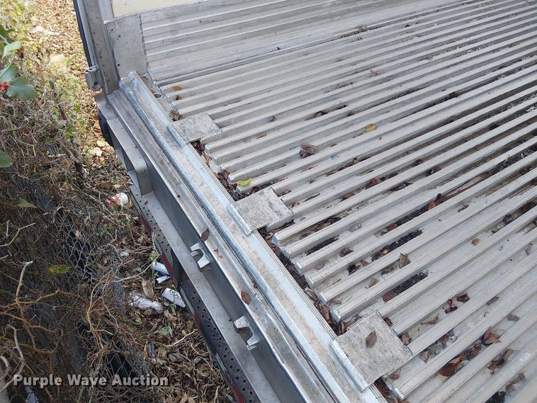 image for item EE1379 2009 Utility Trailer Manufacturer refrigerated van trailer