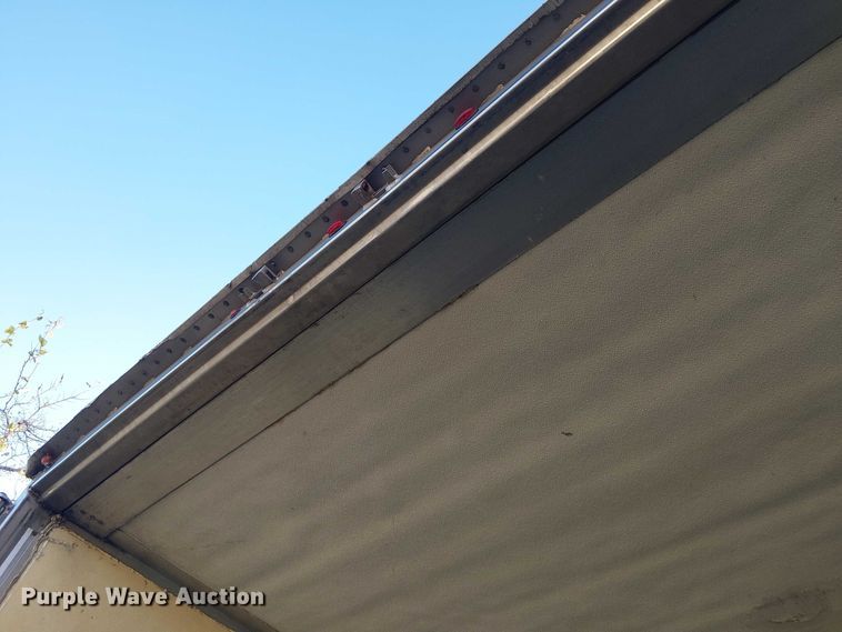 image for item EE1379 2009 Utility Trailer Manufacturer refrigerated van trailer