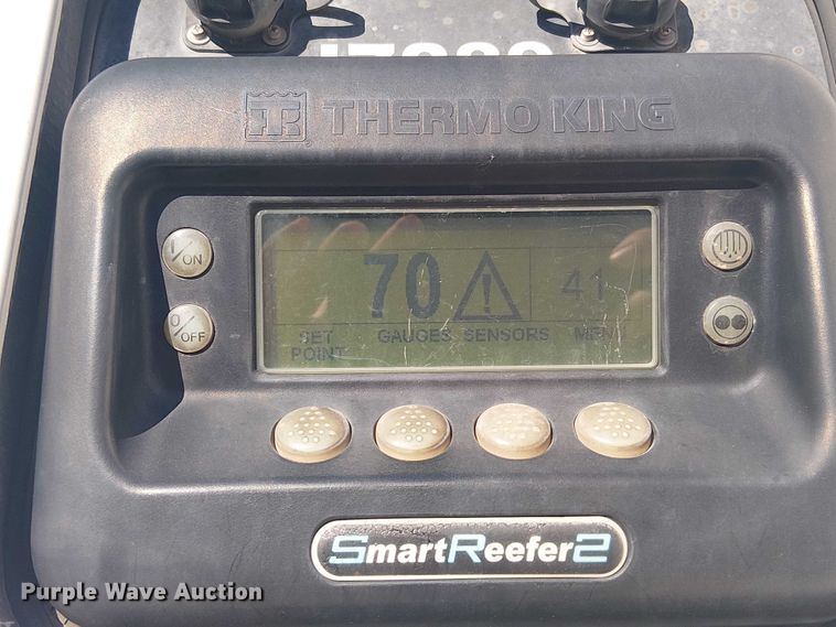 image for item EE1379 2009 Utility Trailer Manufacturer refrigerated van trailer