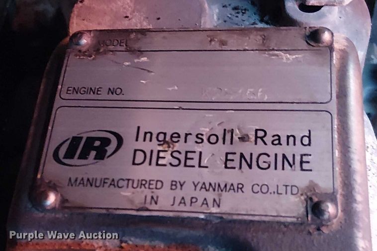 image for item EE1379 2009 Utility Trailer Manufacturer refrigerated van trailer