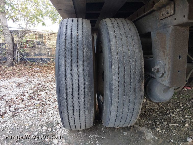 image for item EE1379 2009 Utility Trailer Manufacturer refrigerated van trailer