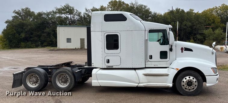 CAMIóN CAMAROTE 2011 KENWORTH