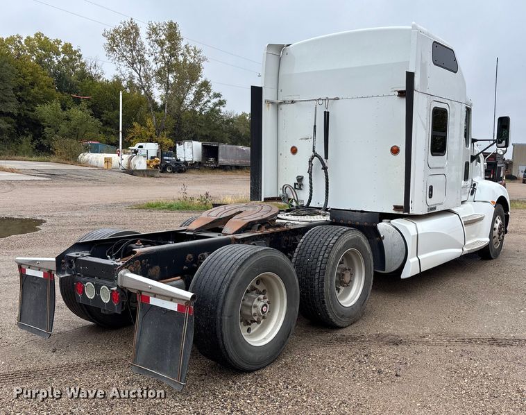 CAMIóN CAMAROTE 2011 KENWORTH