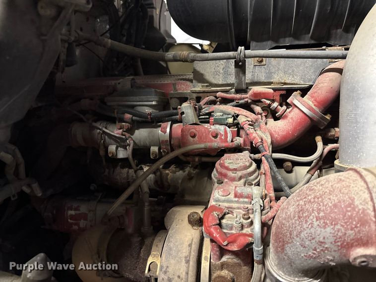 image for item EE4222 2011 Kenworth T660 semi truck