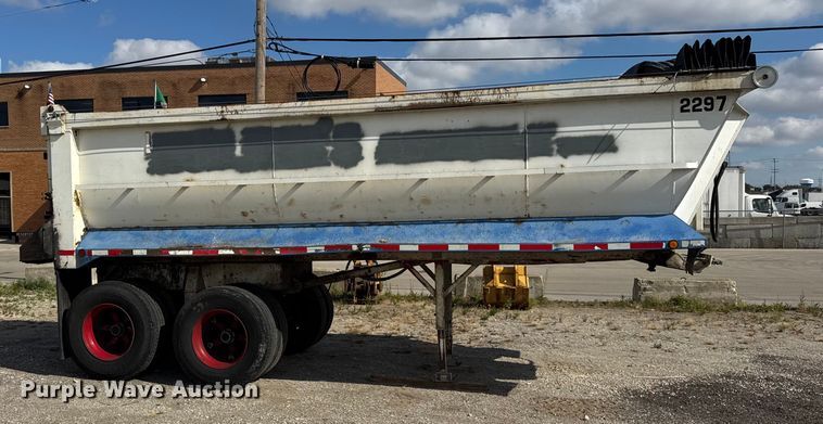 image for item EF2232 1999 Hilbilt end dump trailer