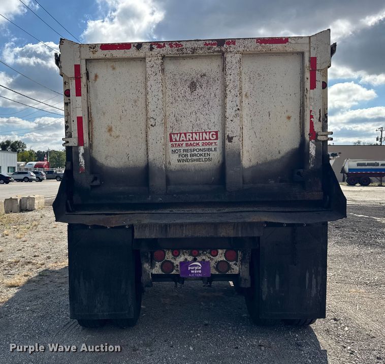 image for item EF2232 1999 Hilbilt end dump trailer