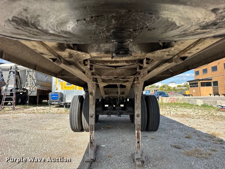 image for item EF2232 1999 Hilbilt end dump trailer