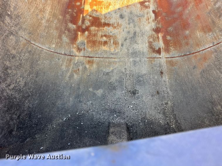 image for item EF2232 1999 Hilbilt end dump trailer