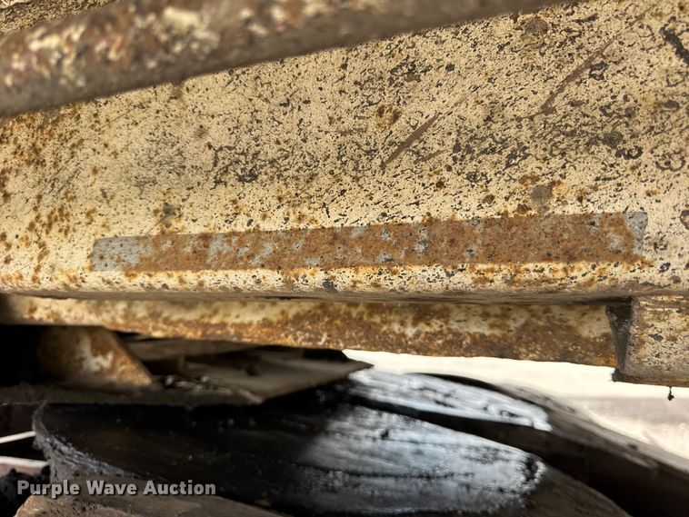 image for item EF2232 1999 Hilbilt end dump trailer