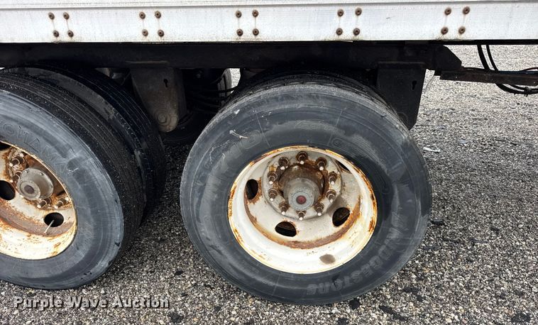 image for item EF2235 2014 Stoughton dry van trailer