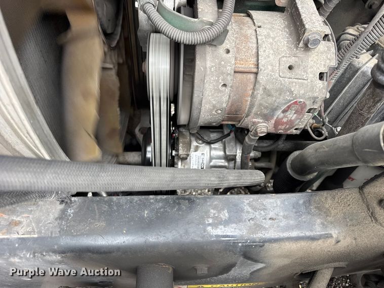 image for item EF2238 2015 Volvo VNL semi truck