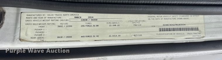 image for item EF2238 2015 Volvo VNL semi truck