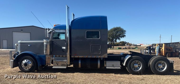 image for item EF6162 2007 Peterbilt 379 semi truck
