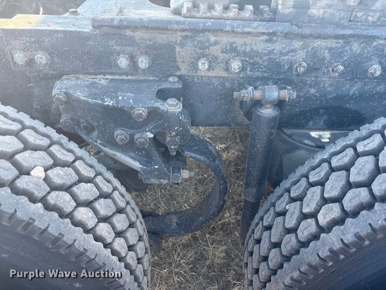 image for item EF6162 2007 Peterbilt 379 semi truck