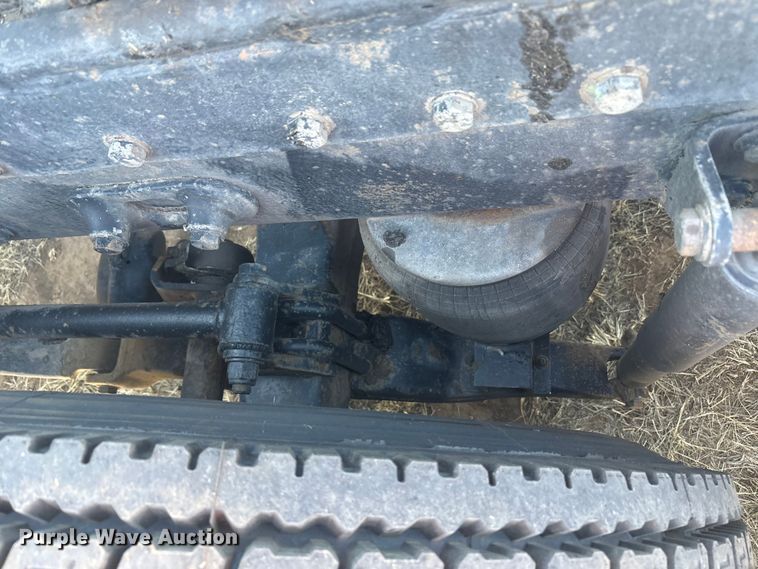 image for item EF6162 2007 Peterbilt 379 semi truck