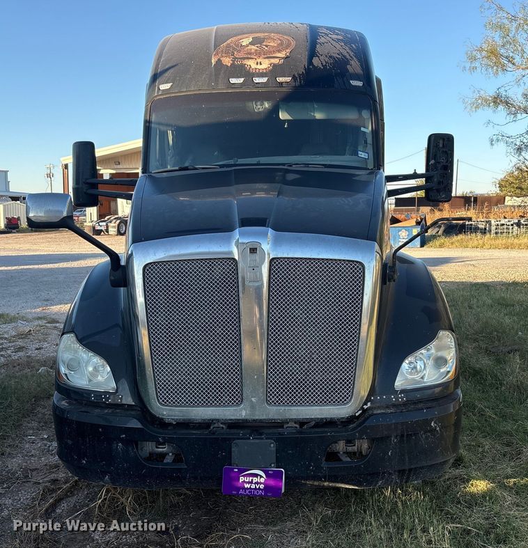 CAMIóN CAMAROTE 2018 KENWORTH