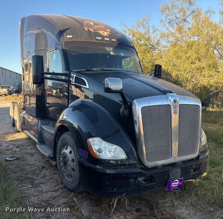 CAMIóN CAMAROTE 2018 KENWORTH